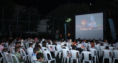 Bursa Nilüfer'de çocukların sinema keyfi başlıyor