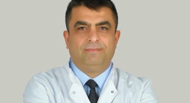 Bursa'da 2 yaşındaki bebeğin böbreğindeki taşa başarılı operasyon