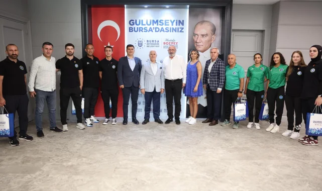 Bursa'nın gururu sporculardan Büyükşehir'e ziyaret