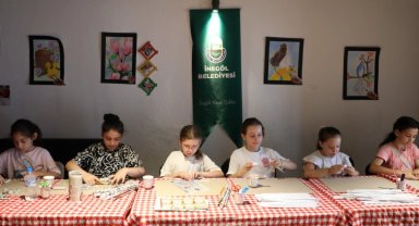 Çocuklar İnegöl'de sanatla eğleniyor, öğreniyor