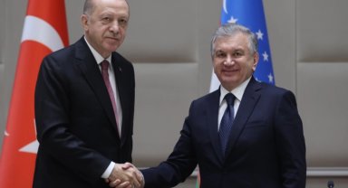 Cumhurbaşkanı Erdoğan Özbekistanlı mevkidaşıyla görüştü