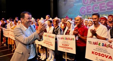 Denizli'de Halk Dansları Festivali barışın ve kardeşliğin sembolü oldu