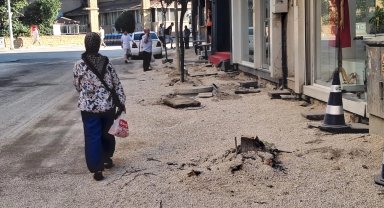 Edirne Keşan'da kaldırım için ağaç kesimine tepki!
