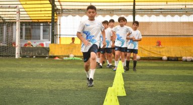 İstanbul Beylikdüzü'nde yaz spor okulları başladı