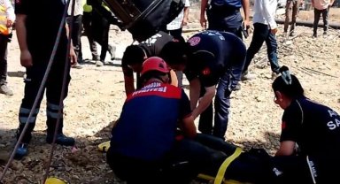 İzmir İtfaiyesi kuyuya düşen vatandaşı kurtardı