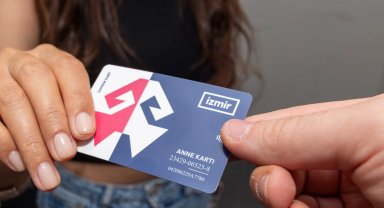 İzmir'de annelere toplu taşımada destek