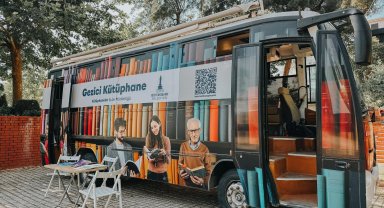 İzmir'in gezici kütüphanesinde rota Torbalı