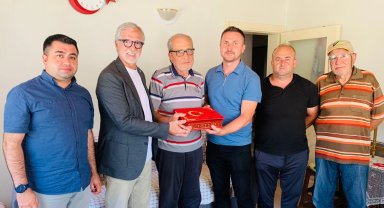 İzmit Belediyesi kahraman askerleri unutmadı