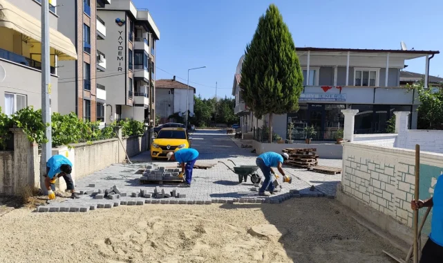 İzmit Yörükler Sokak'ta bozulan parke yola yenileme