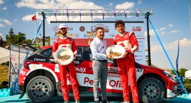 Kerem Kazaz Kapadokya'da yine zirvede