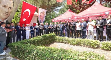 Kocaeli Bağçeşme'de protokol tam kadro şehitleri andı