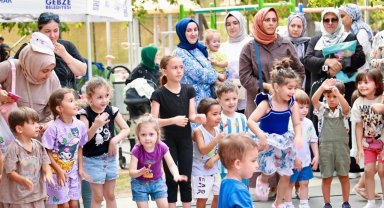 Kocaeli Gebze'de etkinliğinde minikler doyasıya eğlendi