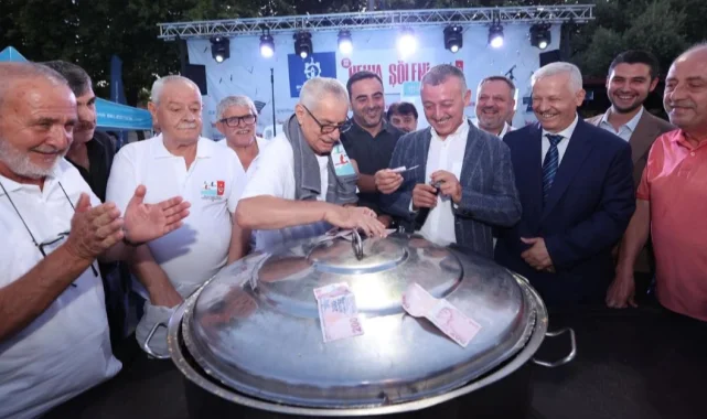 Kocaeli'de kazan açıldı, ilk helvalar dağıtıldı