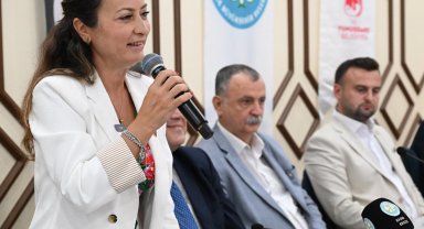 Manisa'da el ele yönetim vurgusu