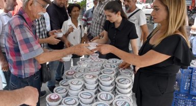 Mersin'de 20 bin kişiye aşure ikramı