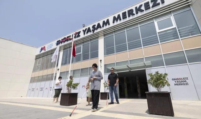 Mersin'de görme engellilere bağımsız yaşam eğitimi desteği