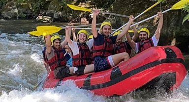 Mimarlar rafting heyecanı yaşadı