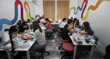 Tırnak bakım atölyesiyle kadınlar kendi işlerinin patronu olmaya hazırlanıyor