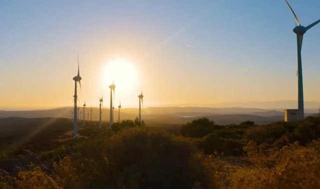 Türkiye'nin elektrik kurulu gücü yükseldi... Yenilenebilir enerji rekor kırdı