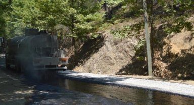 Antalya Çiçekoluk'ta 40 yıllık asfalt özlemi sona erdi