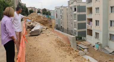 Başkan Hürriyet istinat duvarı çalışmasını yerinde denetledi