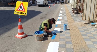 Bilecik Pazaryeri kaldırımlarına "Mavi-Beyaz" makyaj