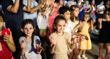 Bursa Gemlik'te yaz akşamları keyifle geçiyor
