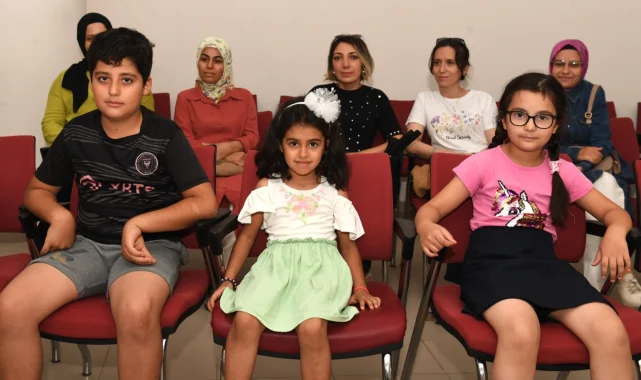 Bursa Osmangazi'de çocuklara mektup alışkanlığı kazandırıldı