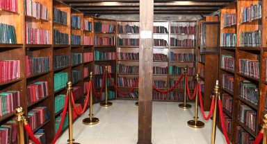 Bursa Osmangazi'de 'Zamansız Kitaplar' kapılarını açtı