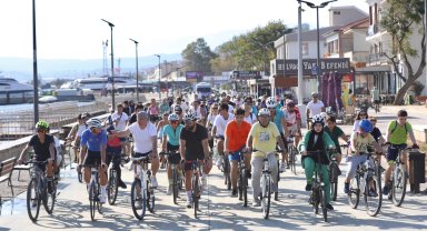 Bursa'da bisiklet tutkunları Mudanya'da buluştu