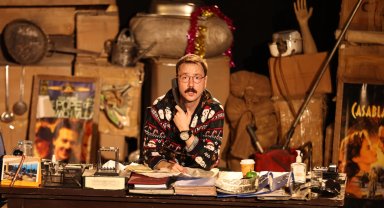 Bursa'da "Ormandaki Kulübe"de tiyatro keyfi: "Tamamen Doluyuz" sahnelendi