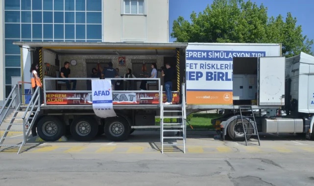 BUSKİ çalışanlarına deprem eğitimi