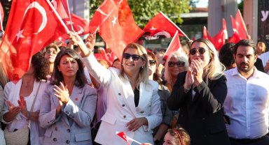 Büyük Zafer'e Bakırköy'de coşkulu kutlama