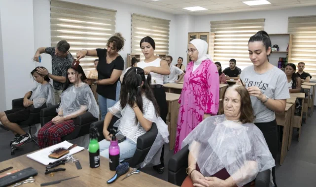 Büyükşehir'in kursları istihdama katkı sağlıyor