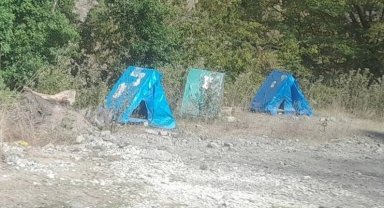 Düzce Yığılca'da sokak hayvanlarına hayvanseverlerden kulübe desteği