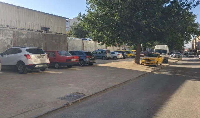Edirne Keşan'da kaldırımlar otoparka dönüştü!