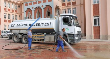 Edirne'de okul ve çevreleri yeni döneme hazırlanıyor