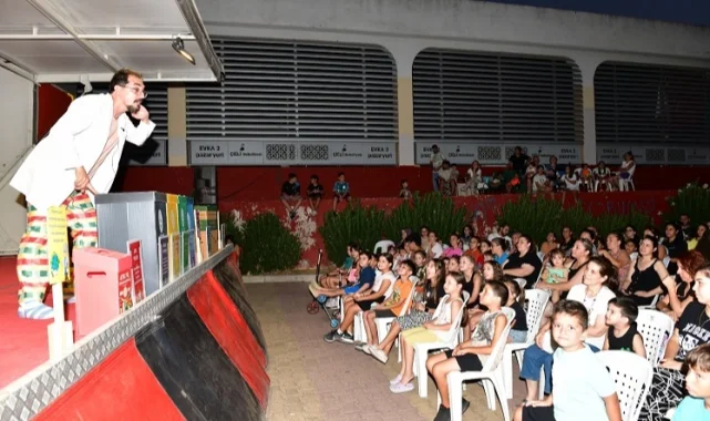 İzmir Çiğli'de yaz akşamları tiyatroyla şenleniyor
