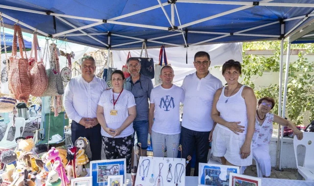 İzmir'de Oyuk Festivali, renkli görüntülere sahne oldu