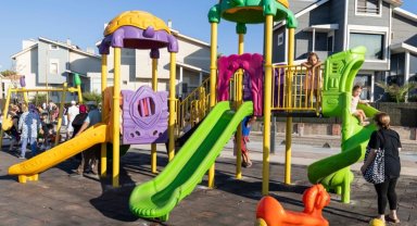 İzmir'de yenilenen Recep Doyuk Parkı açıldı