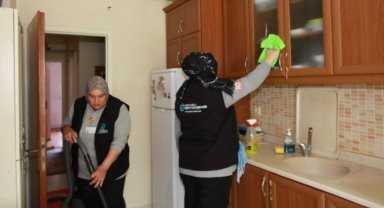 Kocaeli Büyükşehir'den 7 ayda 2 bini aşkın ev temizliği