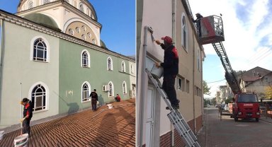 Kocaeli Büyükşehir'den 897 camide boya desteği