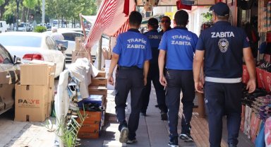 Manisa'da kaldırım işgallerine müdahale