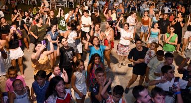 Mersin'de yazın ritmi Büyükşehir'le yükseldi