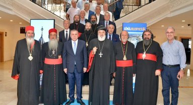 Patrik Kerim'den Midyat'a anlamlı ziyaret