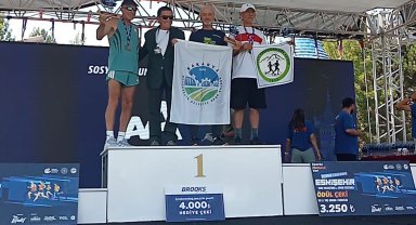 Sakarya Büyükşehir atletizmde birinciliği kaptı