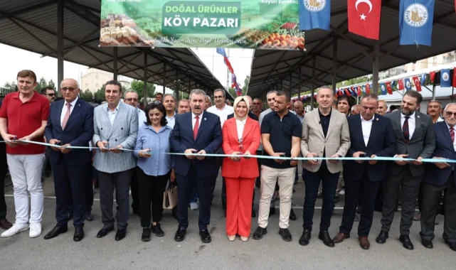 Sivas'ta doğal ürünler ve köy pazarı hizmete açıldı