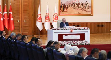 TBMM'de tarihi buluşma... Eski meclis başkanları o komisyonda