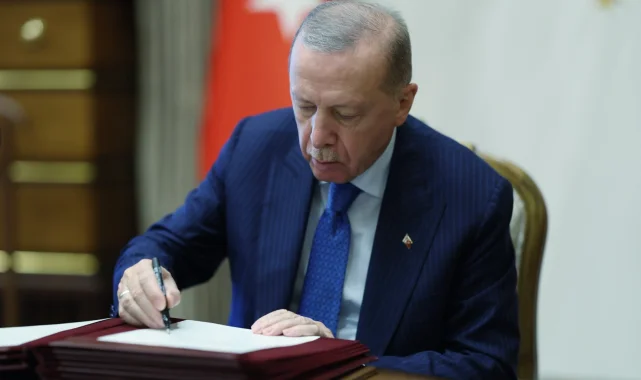 YAŞ kararları Resmi Gazete'de