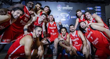 12 Dev Adam kupa için savaşacak